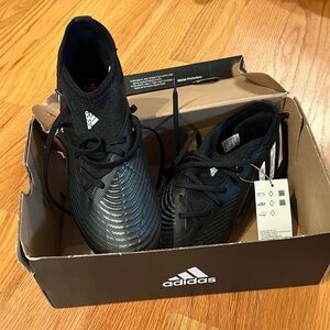 New, unworn Adidas Predator Edge soccer cleats (size 6 big kids)